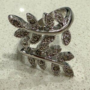 🌴Pretty Fern Leaf Sparkly Ring🌴